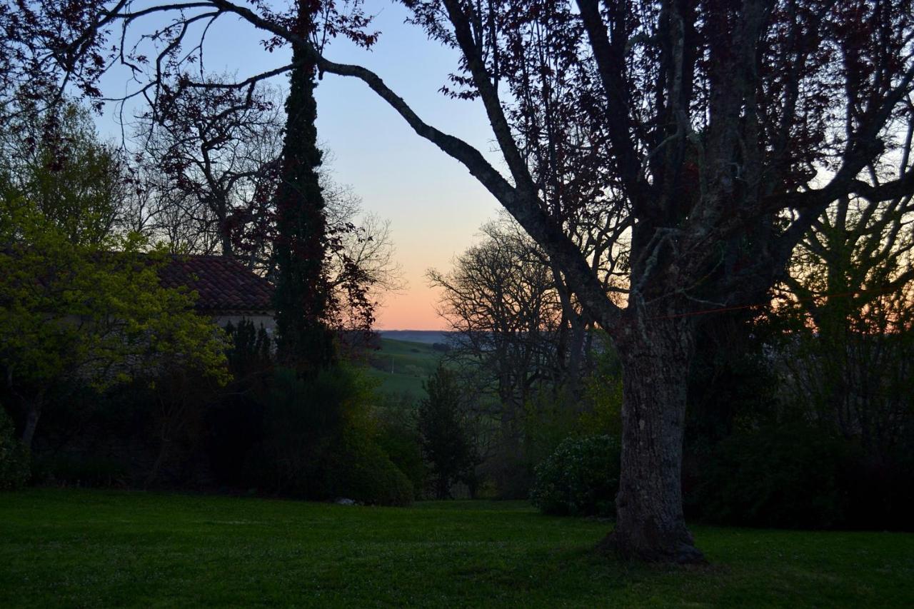 Chambre D'Hote Au Domaine Terre De Chenes Saint-Paul-de-Baise Екстериор снимка